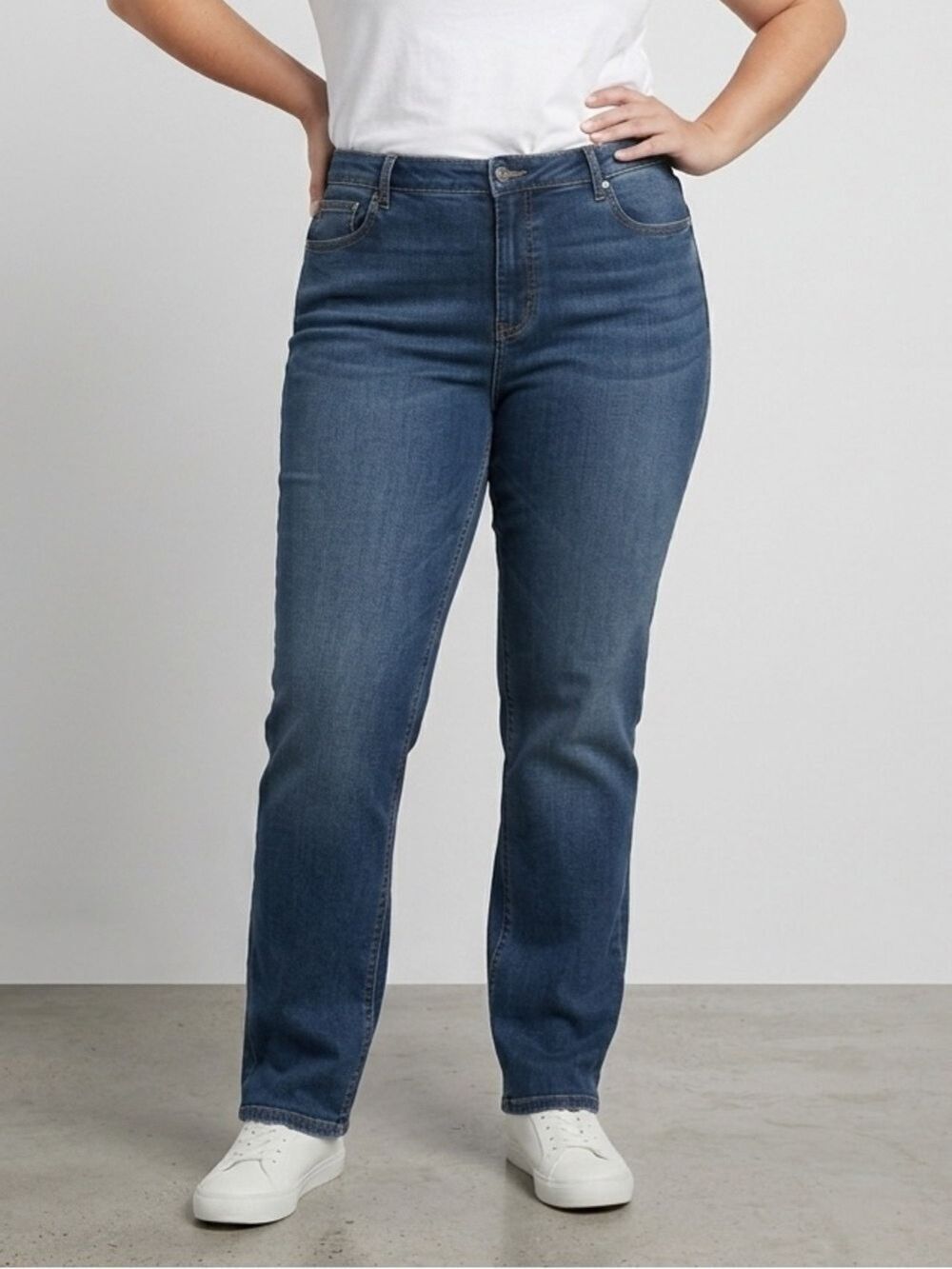 CALVIN KLEIN Straight Leg Jeans Plus Size 42x32 Medium Wash